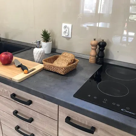 Monika Apartment *