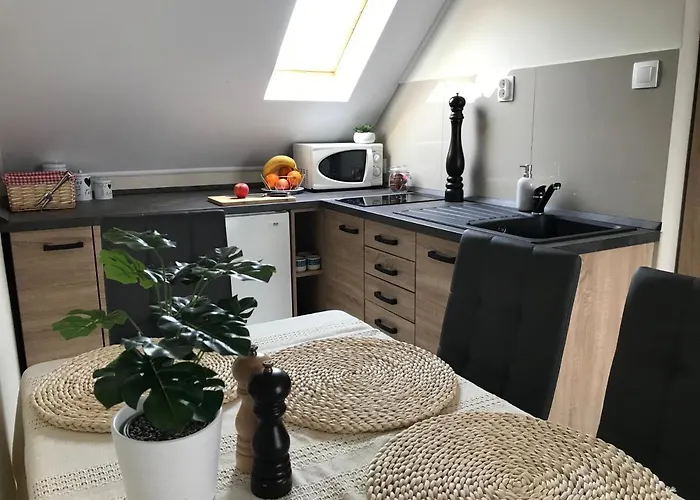 Mónika Apartman